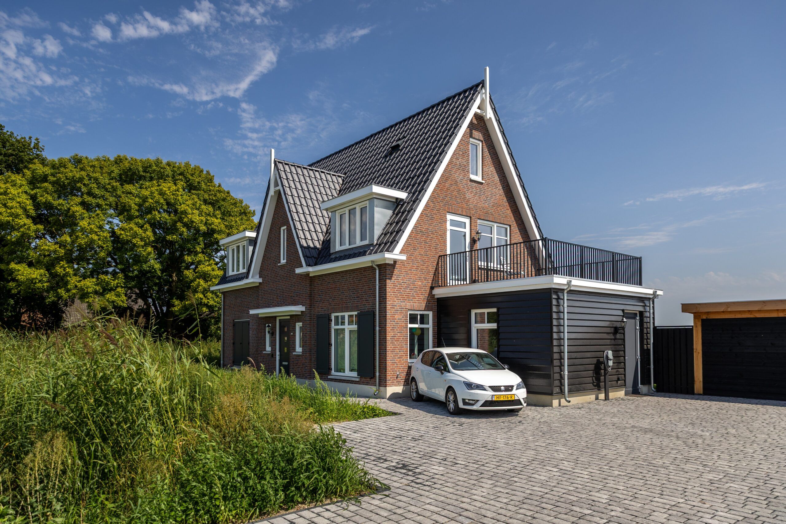 Vrijstaande woning in Leerbroek