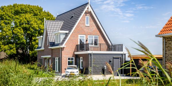 Vrijstaande woning in Leerbroek