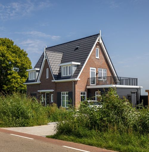 Vrijstaande woning in Leerbroek